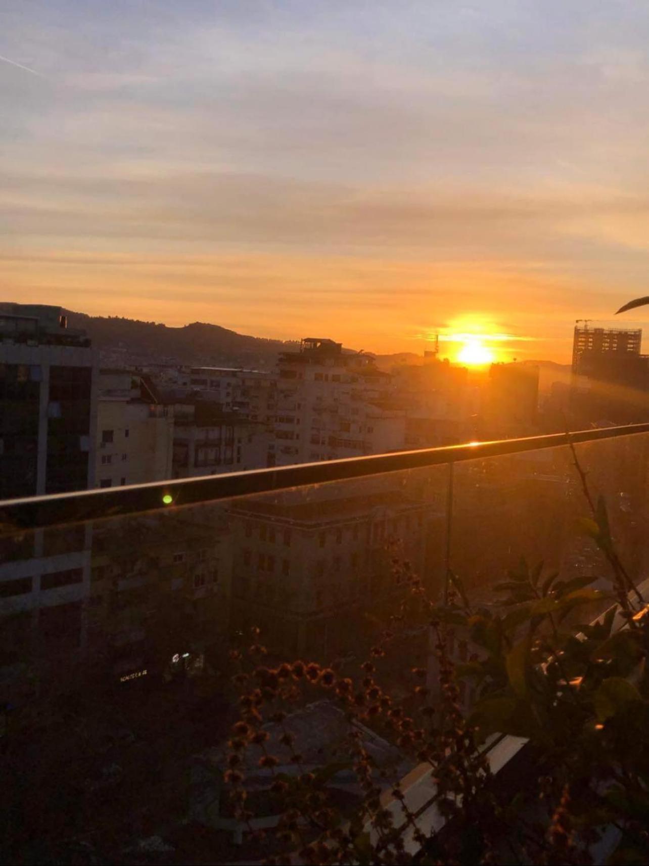 Rooftop City Light Tirana Exteriér fotografie